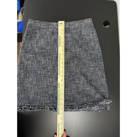 Brooks Brothers Tweed Pencil Skirt Fringe Navy White Size 8 Side Zip - Picture 5 of 9